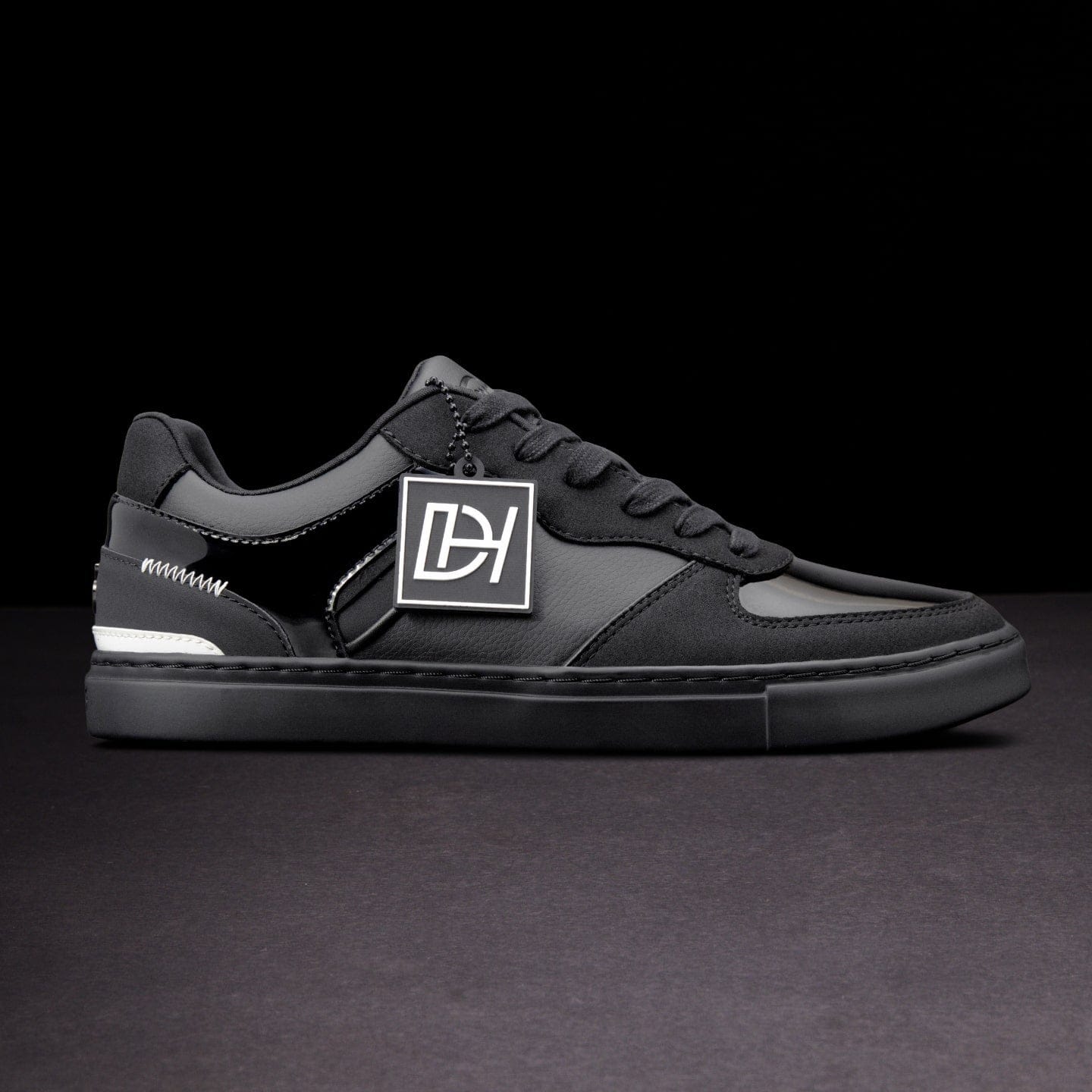 Derek Hough | Low-top