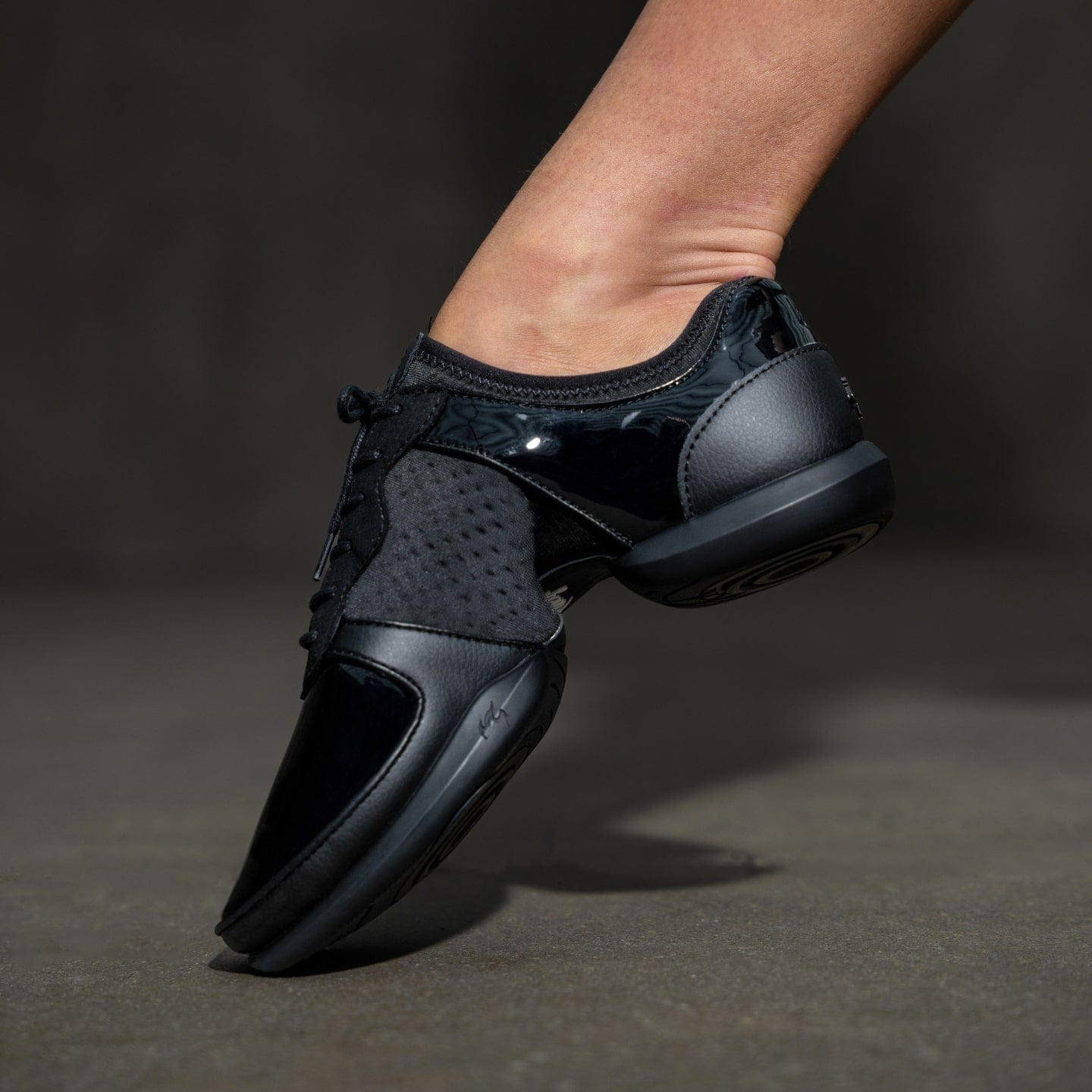 Derek Hough | Split-sole