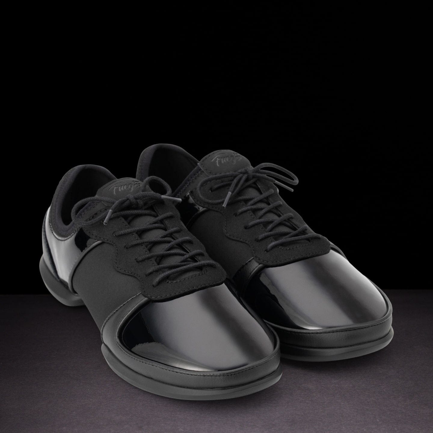 Derek Hough | Split-sole