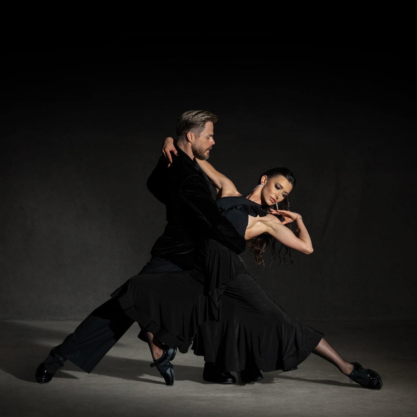 Derek Hough | Split-sole