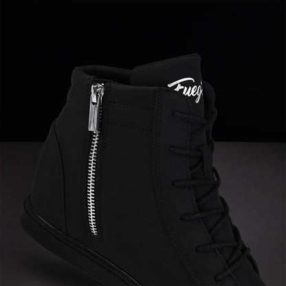 All-black | Wedge