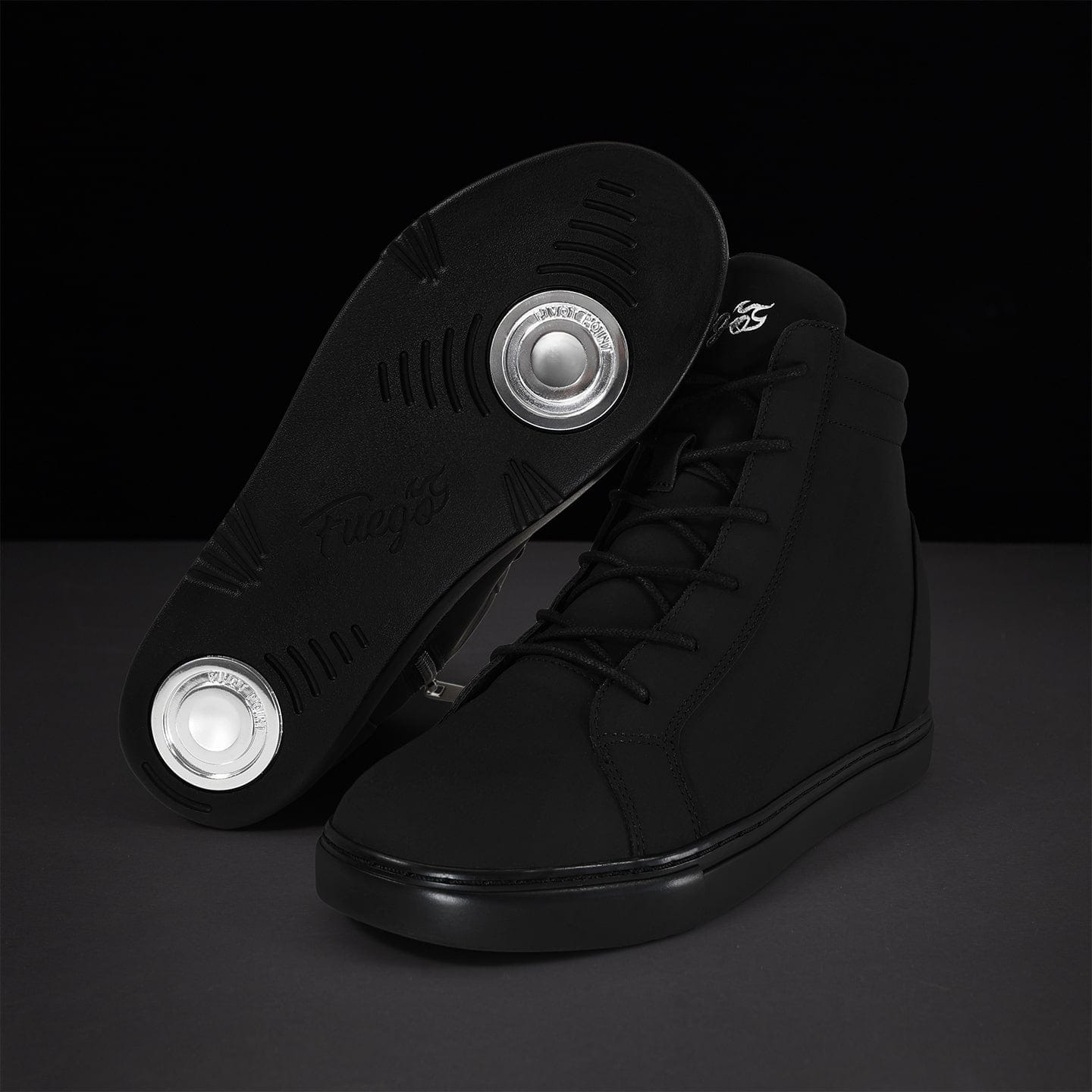 All-black | Wedge